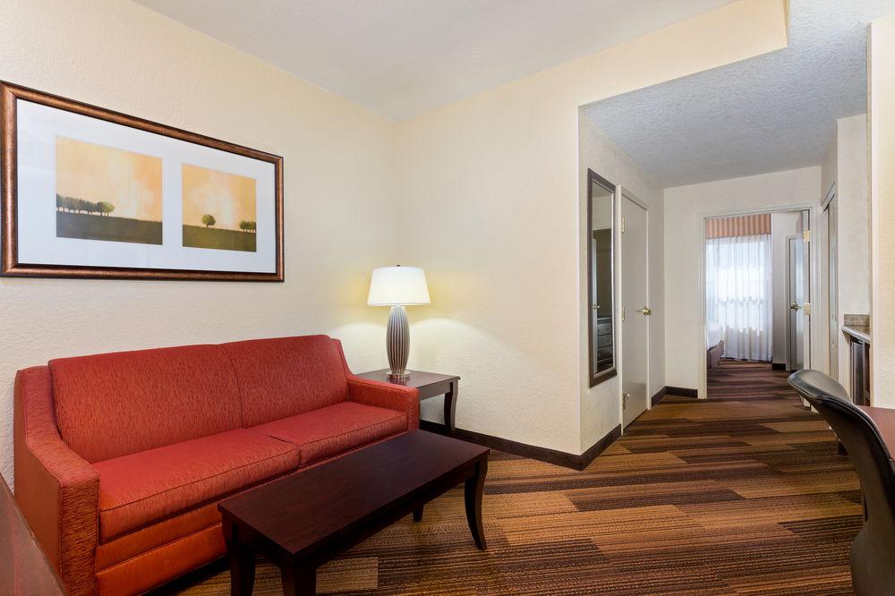 Holiday Inn Express & Suites Lakeland North I-4 By Ihg Extérieur photo